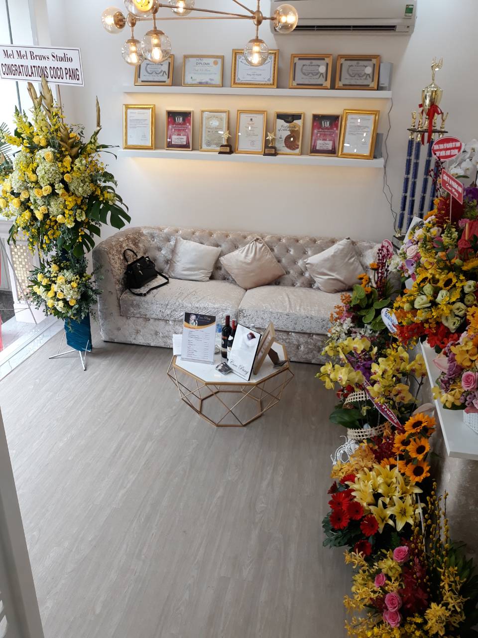 Sàn nhựa hèm khóa là gì?